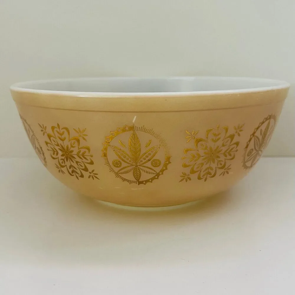 PYREX Beige Gold Folk Art Hex Signs 404 Mixing Bowl 4-Quart